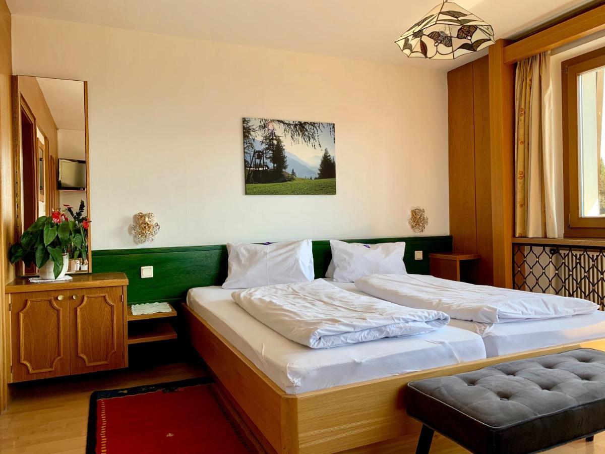Haus Lukas Bed & Breakfast เซเฟลด์ อิน ทิโรล ภายนอก รูปภาพ